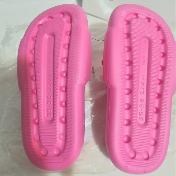 Barbie Slippers - Picture 5 of 6